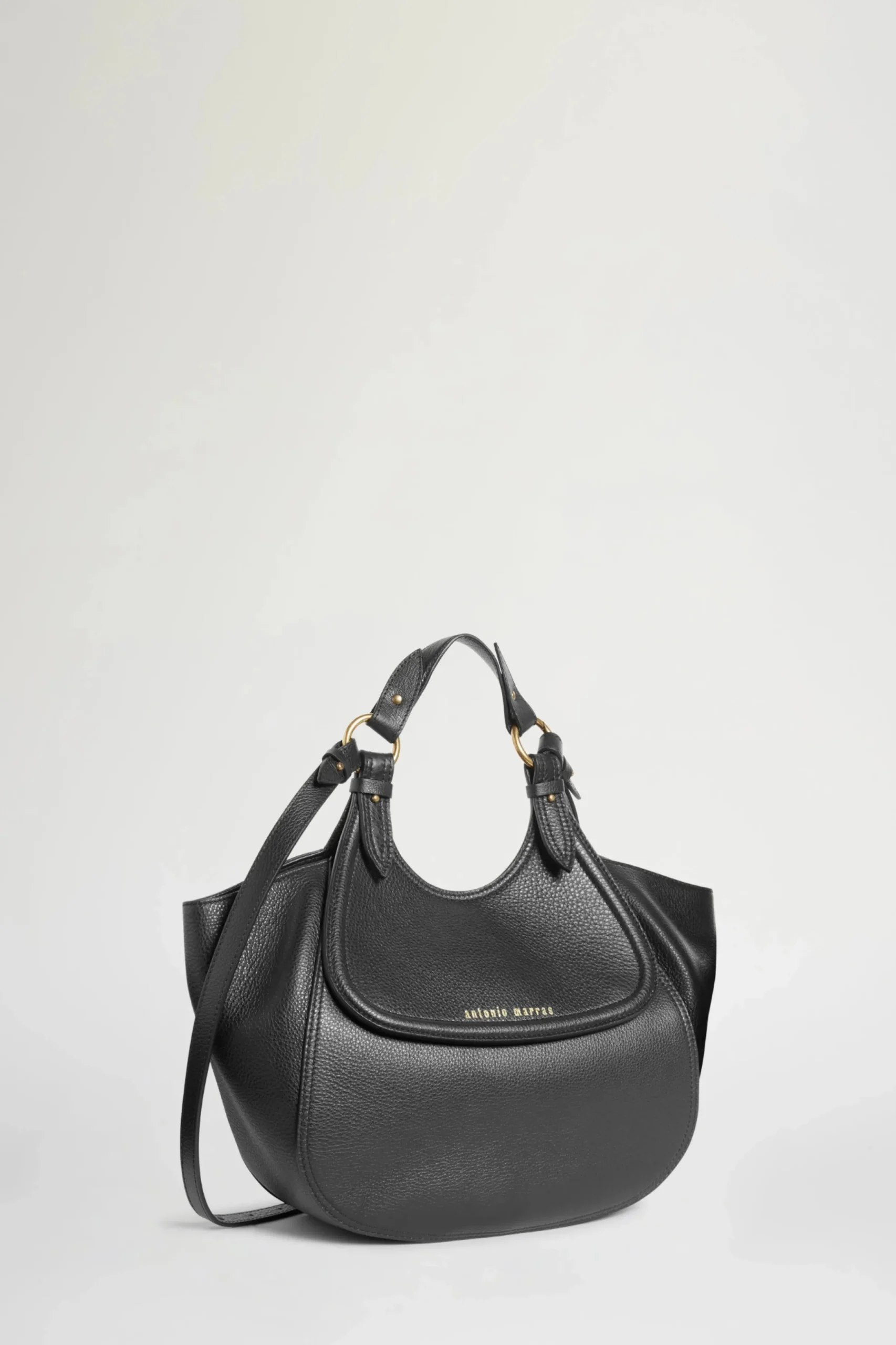 Timbora Medium Black
